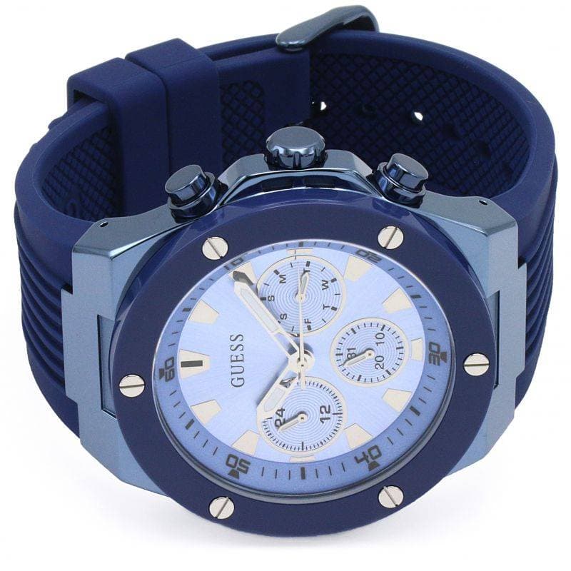 Guess GW0057G3